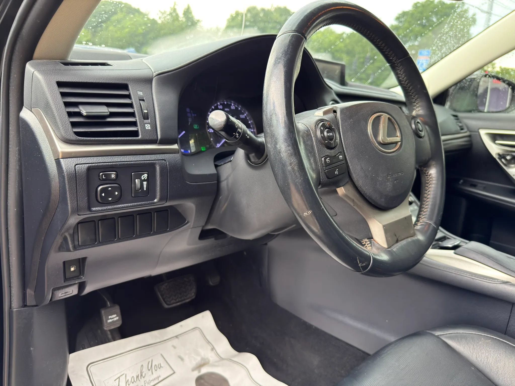 Used 2014 Lexus CT 200h FWD image 25