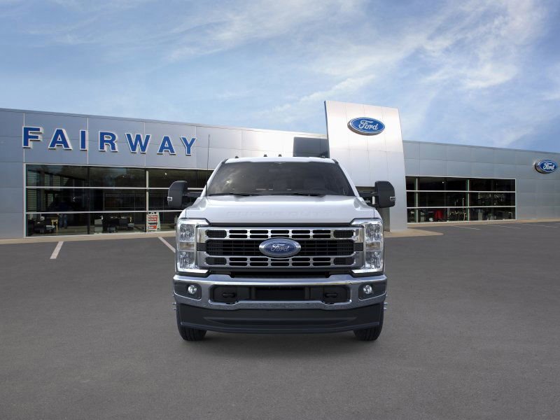 New 2025 Ford F350 XL w/ XL Chrome Package image 38