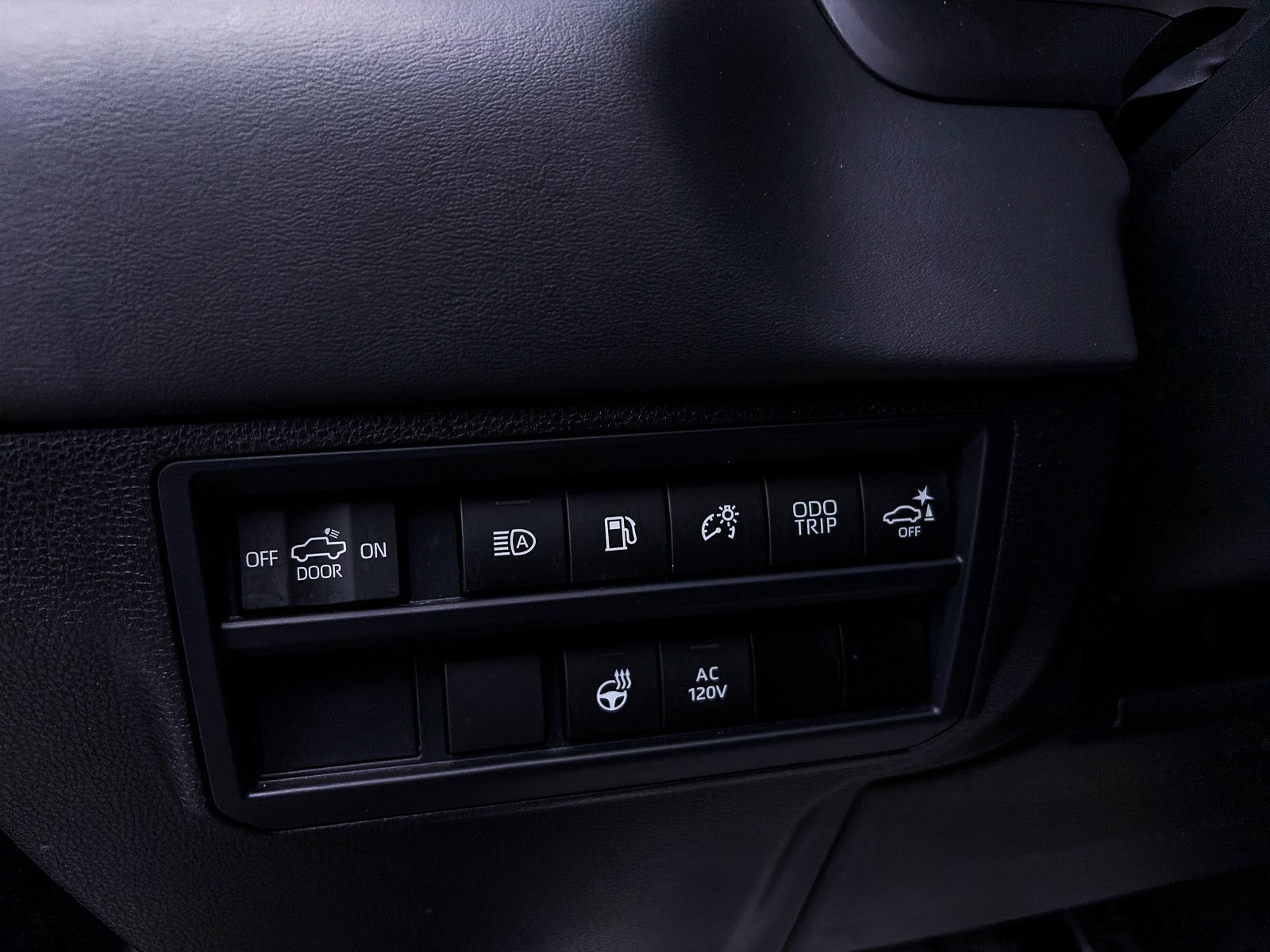 Used 2024 Toyota Tundra Platinum w/ TRD Off-Road Package image 22