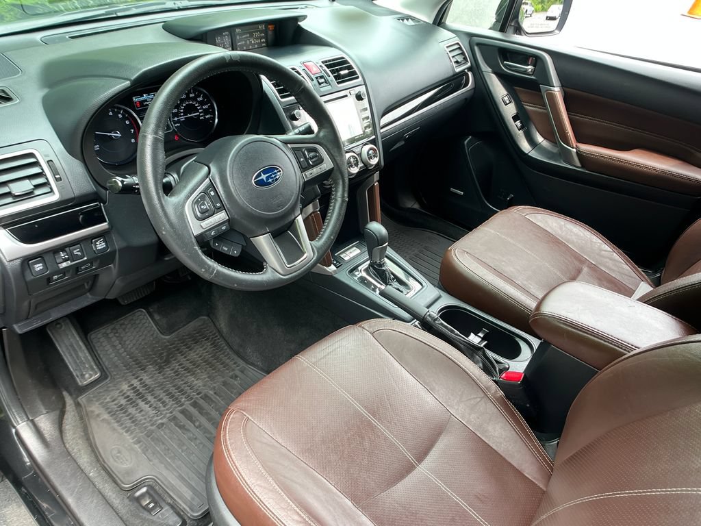 Used 2017 Subaru Forester 2.5i Touring AWD/4WD image 10