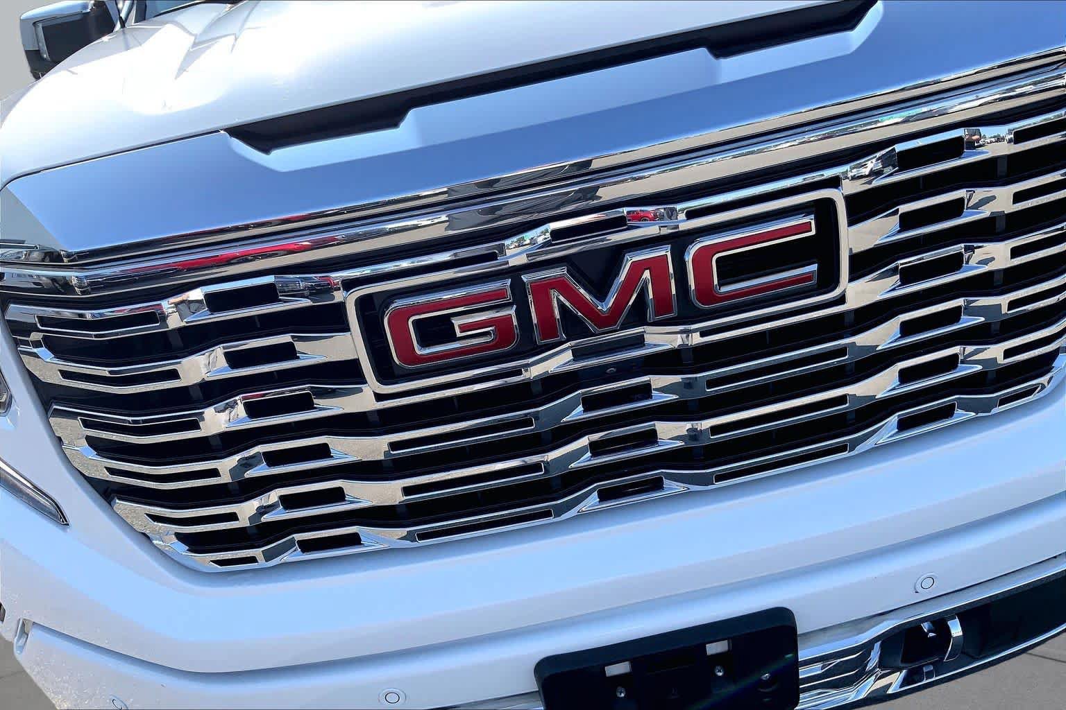 Used 2024 GMC Sierra 1500 Denali w/ Denali Reserve Package AWD/4WD image 31