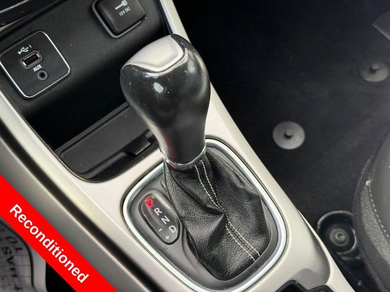 Used 2019 Jeep Compass Latitude w/ Popular Equipment Group FWD image 26