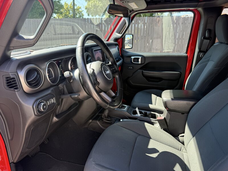 Used 2018 Jeep Wrangler Sport AWD/4WD image 8