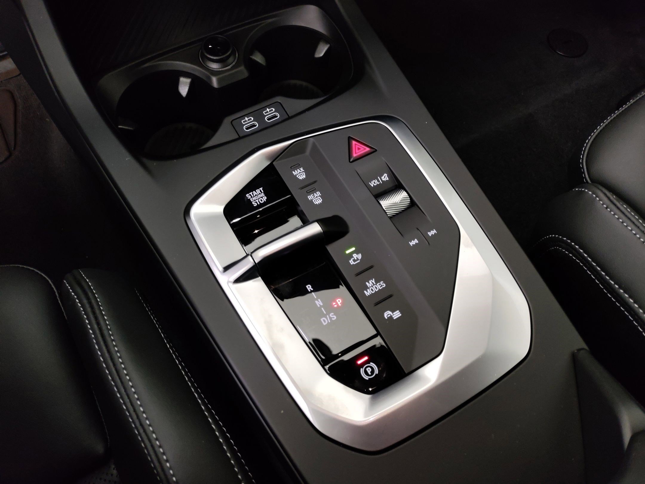 Used 2025 BMW 228i xDrive w/ M Sport Package image 12