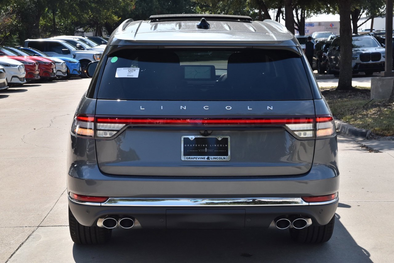 New 2027 Lincoln Aviator Reserve AWD/4WD image 8