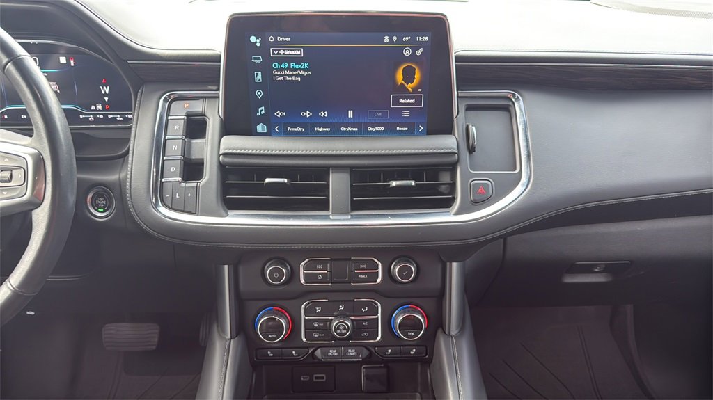 Used 2022 Chevrolet Tahoe LT w/ Luxury Package image 15