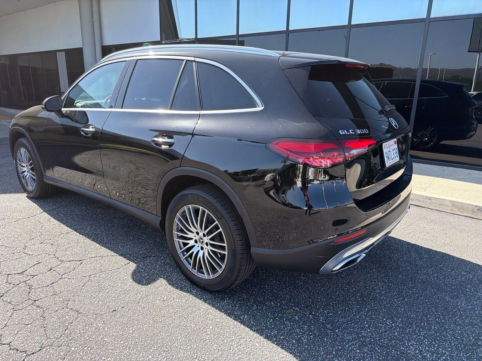Used 2026 Mercedes-Benz GLC 300 image 4