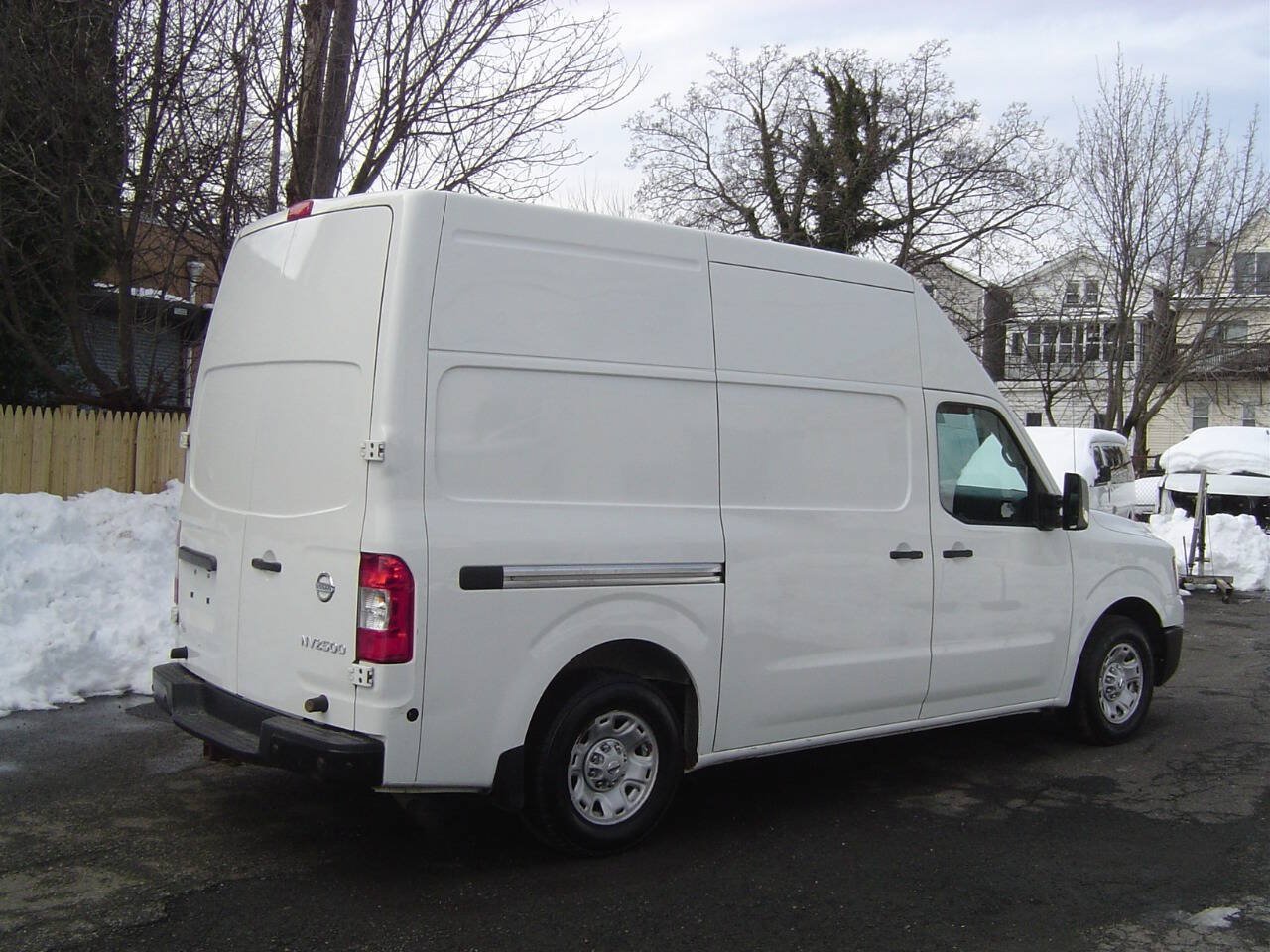 Used 2018 Nissan NV 2500 SV RWD image 4