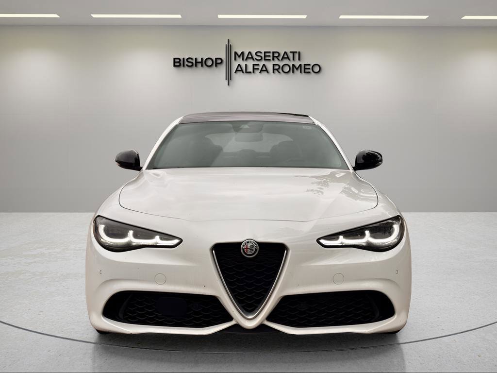 Used 2024 Alfa Romeo Giulia Ti image 2