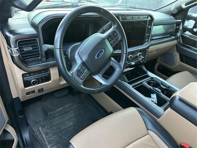 Used 2023 Ford F350 Lariat image 6