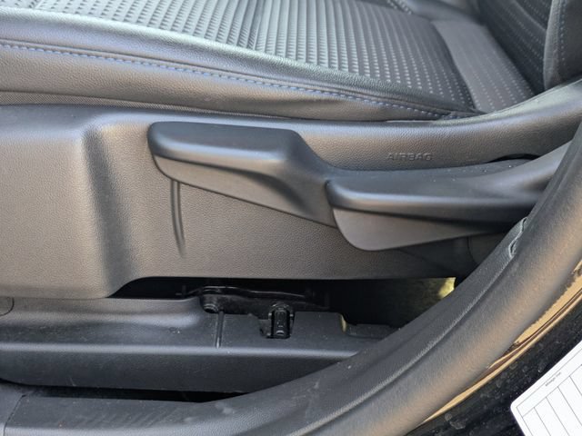 Used 2025 Chevrolet Trax LT w/ LT Convenience Package FWD image 20