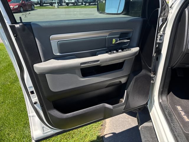 Used 2014 RAM 2500 SLT w/ Protection Group AWD/4WD image 10