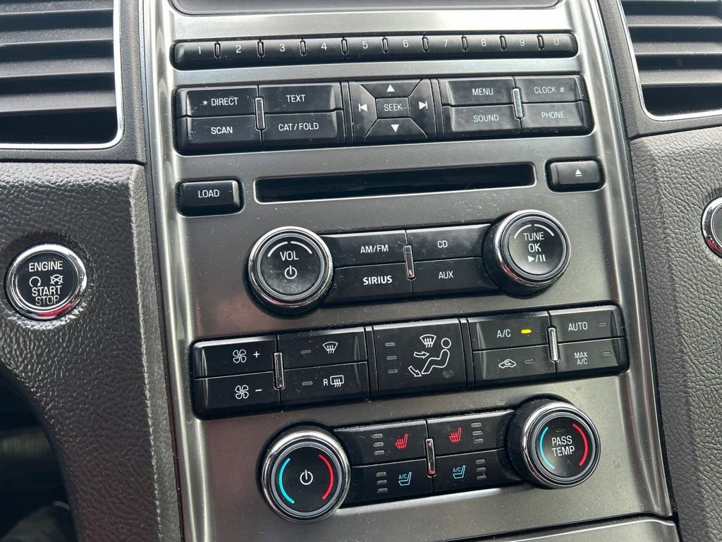 Used 2010 Ford Taurus Limited FWD image 4