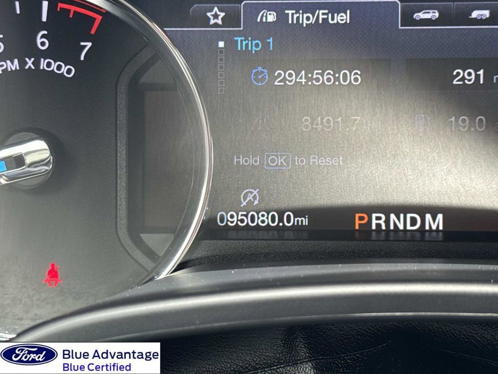 Used 2019 Ford Expedition XLT w/ Equipment Group 202A RWD image 2