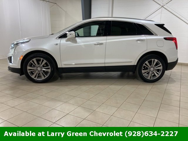 Used 2024 Cadillac XT5 Premium Luxury image 2
