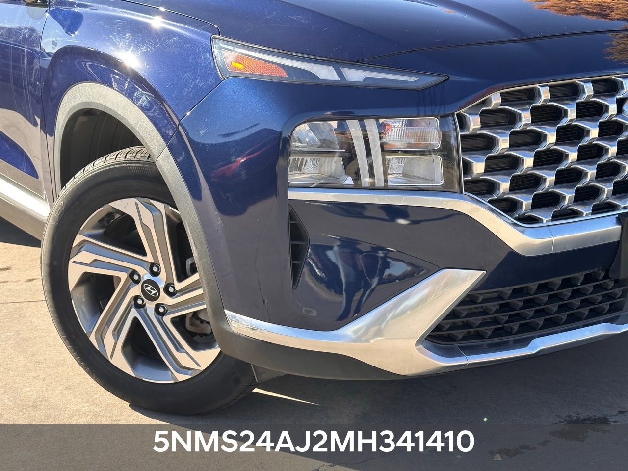 Used 2021 Hyundai Santa Fe SEL image 2