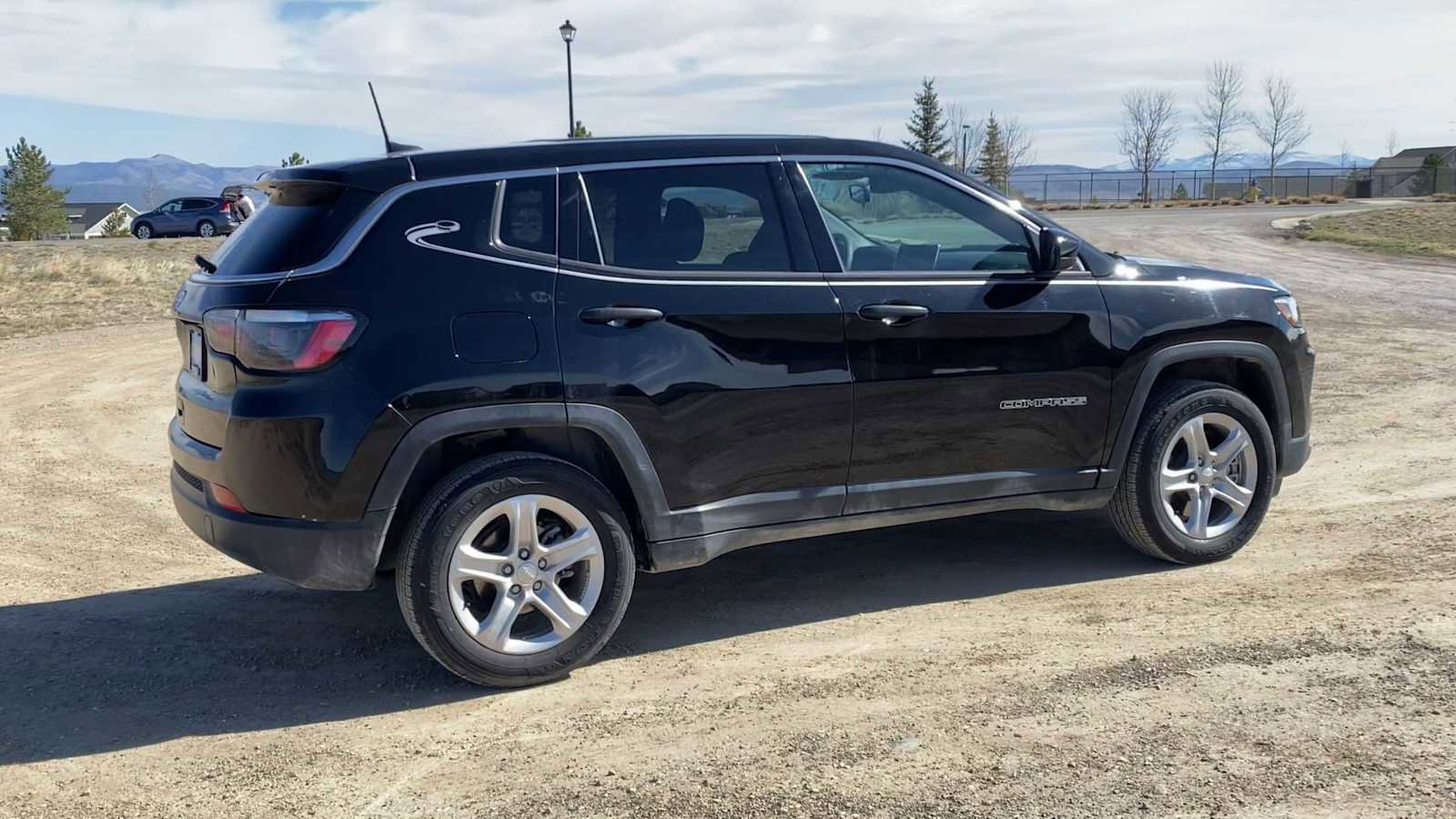 Used 2024 Jeep Compass Sport image 9