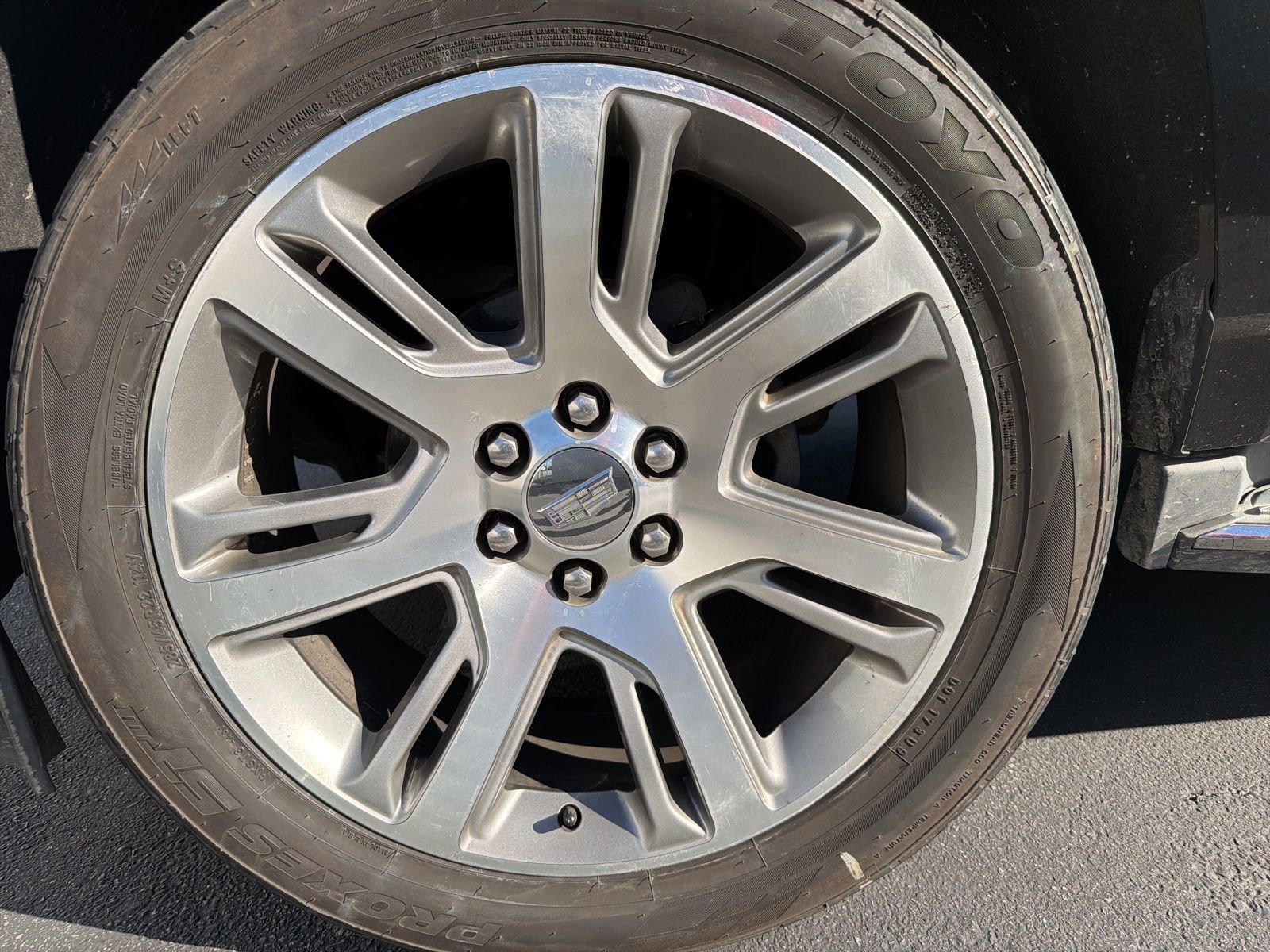 Used 2016 Cadillac Escalade Luxury image 6