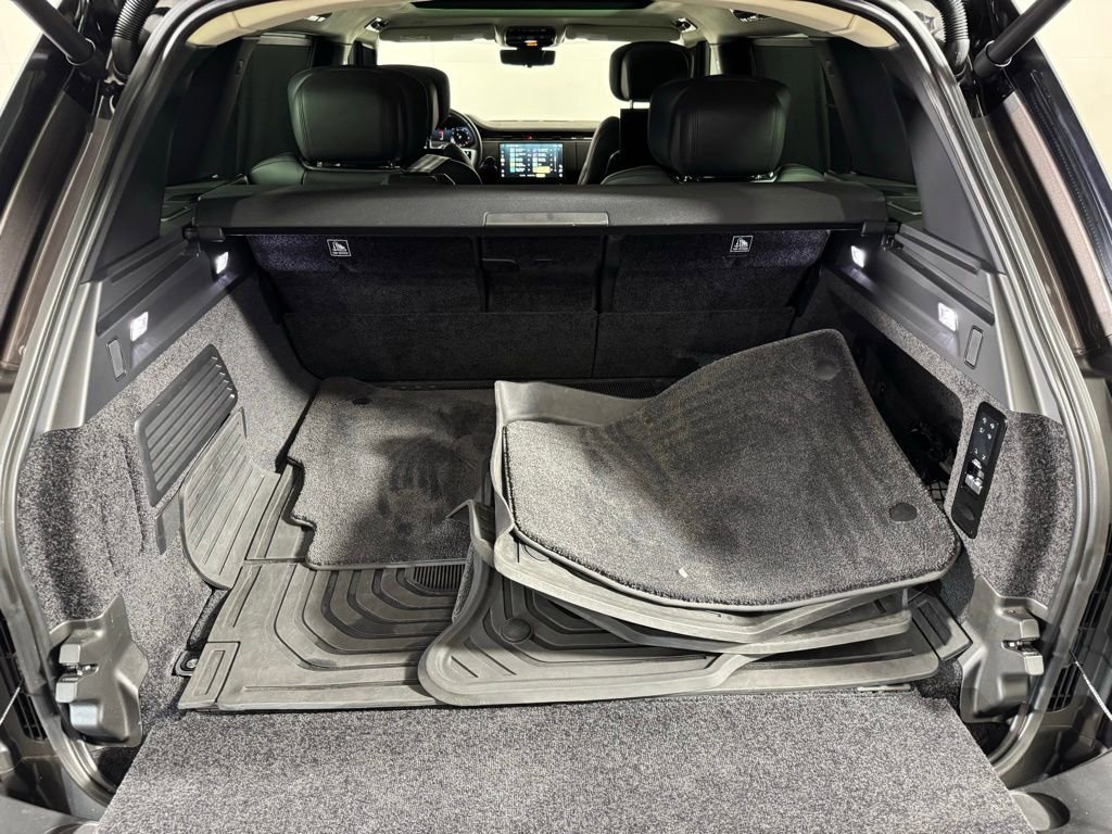 Used 2023 Land Rover Range Rover Long Wheelbase First Edition image 29
