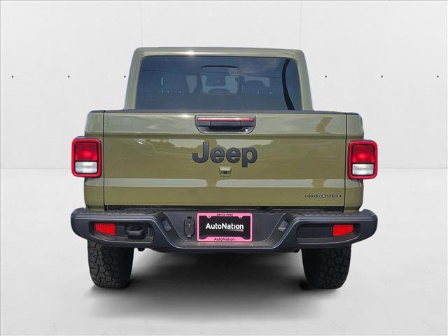New 2025 Jeep Gladiator High Tide image 8