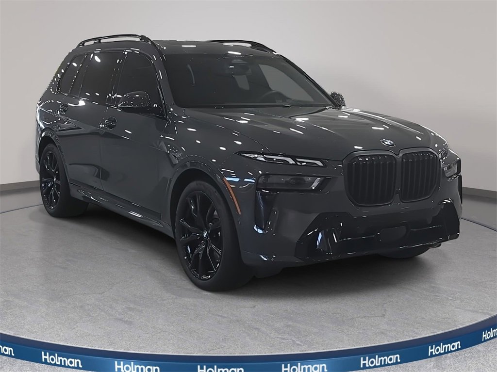 Used 2026 BMW X7 xDrive40i w/ M Sport Package image 4