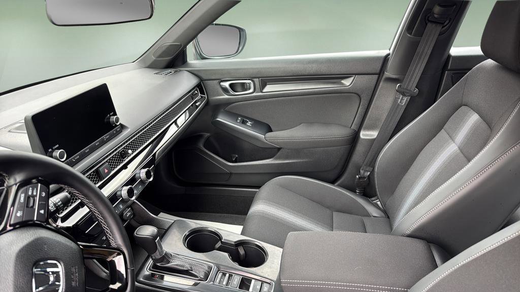 Used 2023 Honda Civic Sport image 8