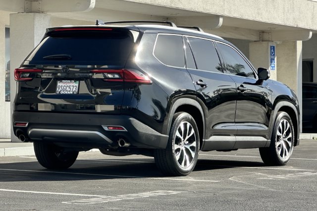 Used 2025 Toyota Grand Highlander AWD Hybrid image 4