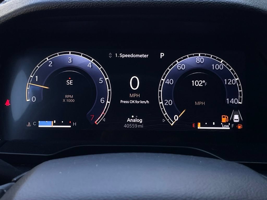 Used 2025 Jeep Grand Cherokee Altitude AWD/4WD image 16