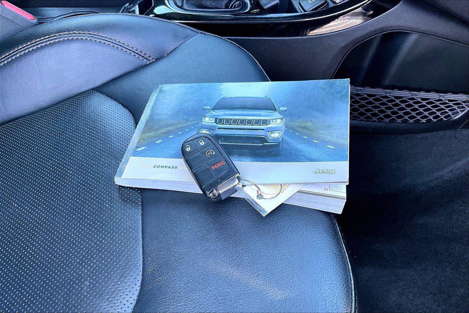 Used 2018 Jeep Compass Limited image 12