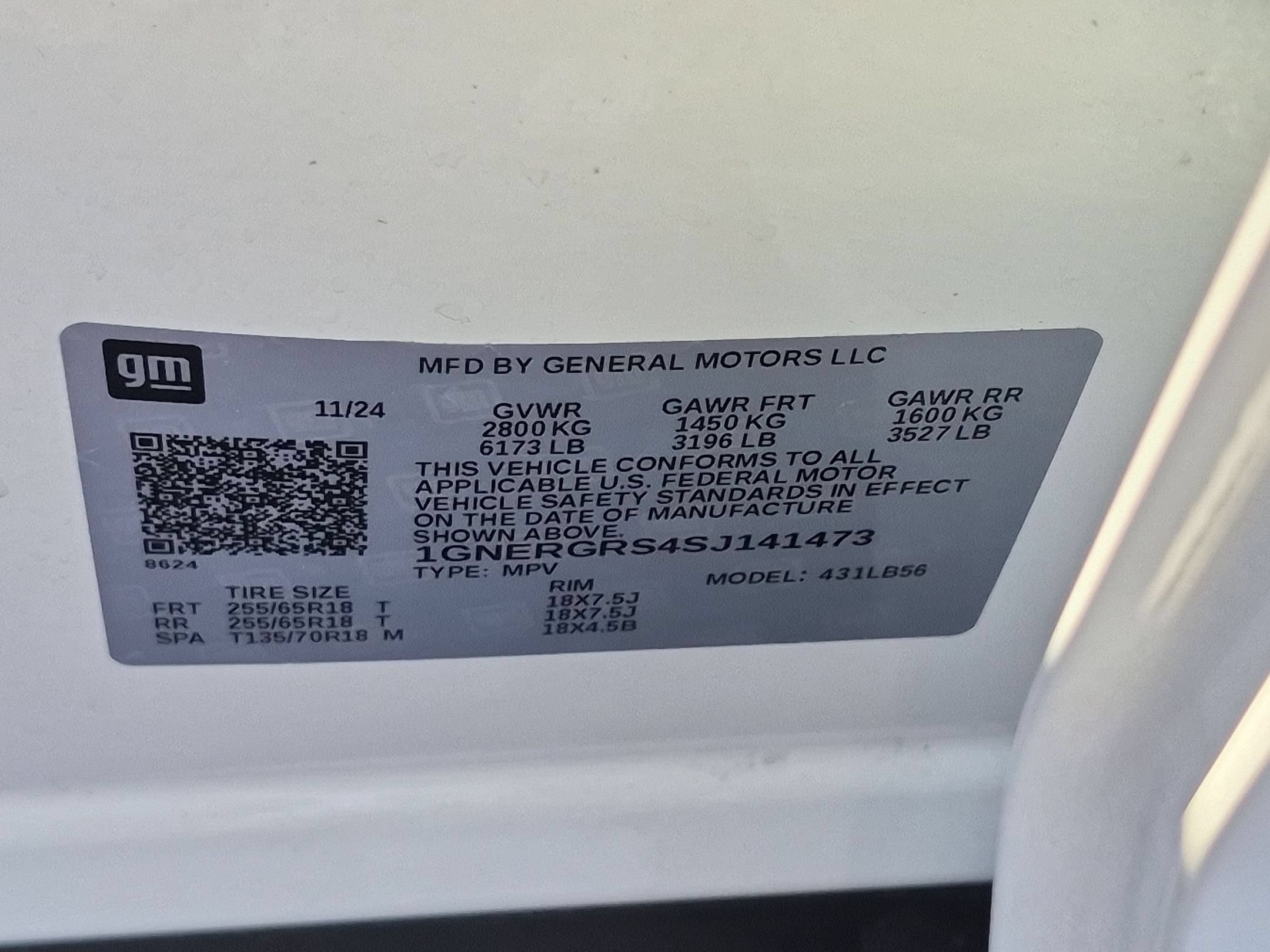 Used 2025 Chevrolet Traverse LT FWD image 42