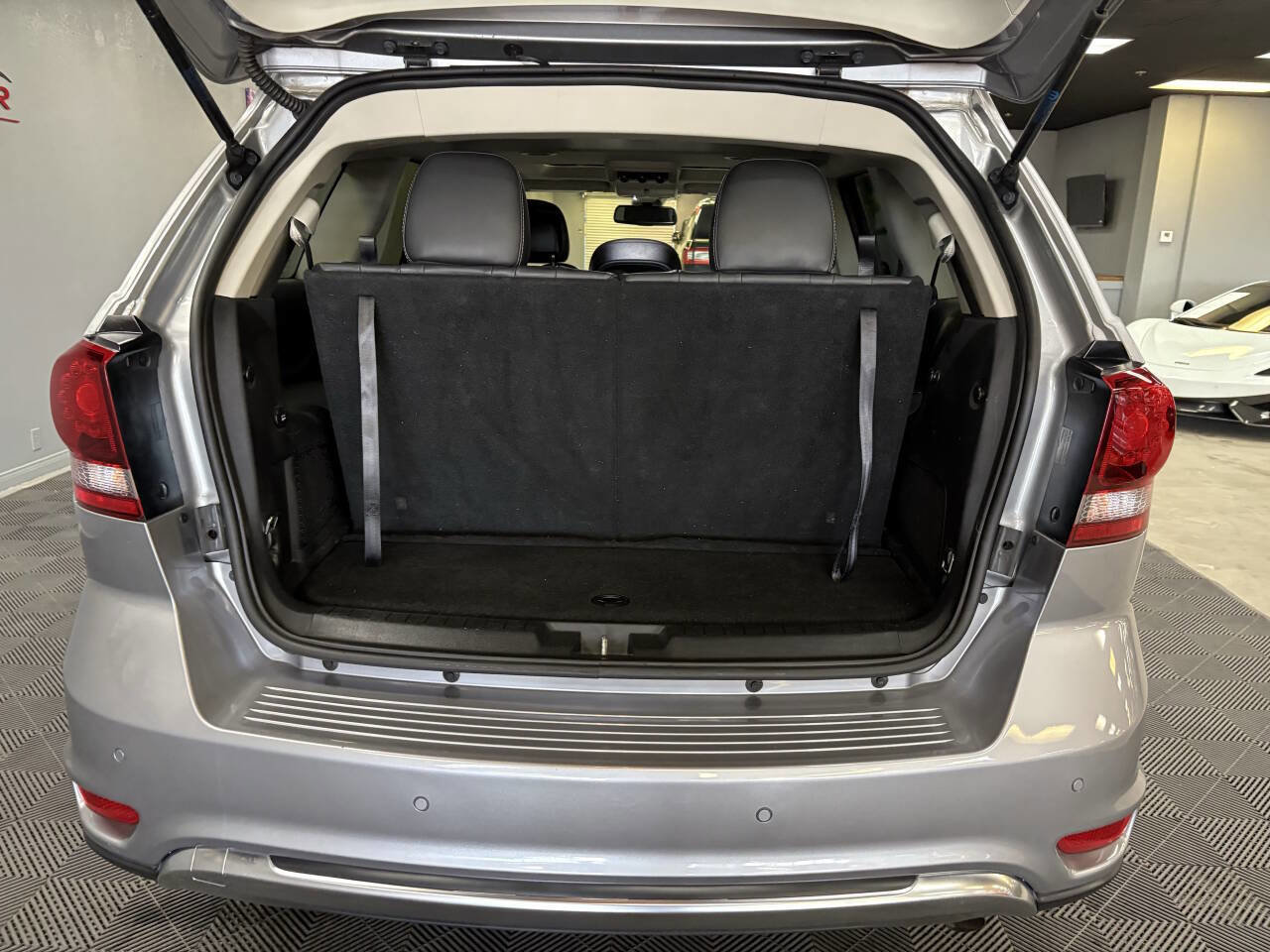 Used 2019 Dodge Journey Crossroad w/ Nav & Sun Group image 45