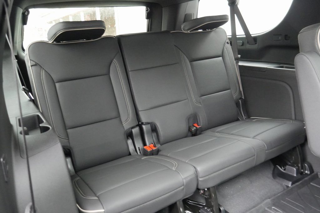 New 2026 Chevrolet Suburban Premier AWD/4WD image 27