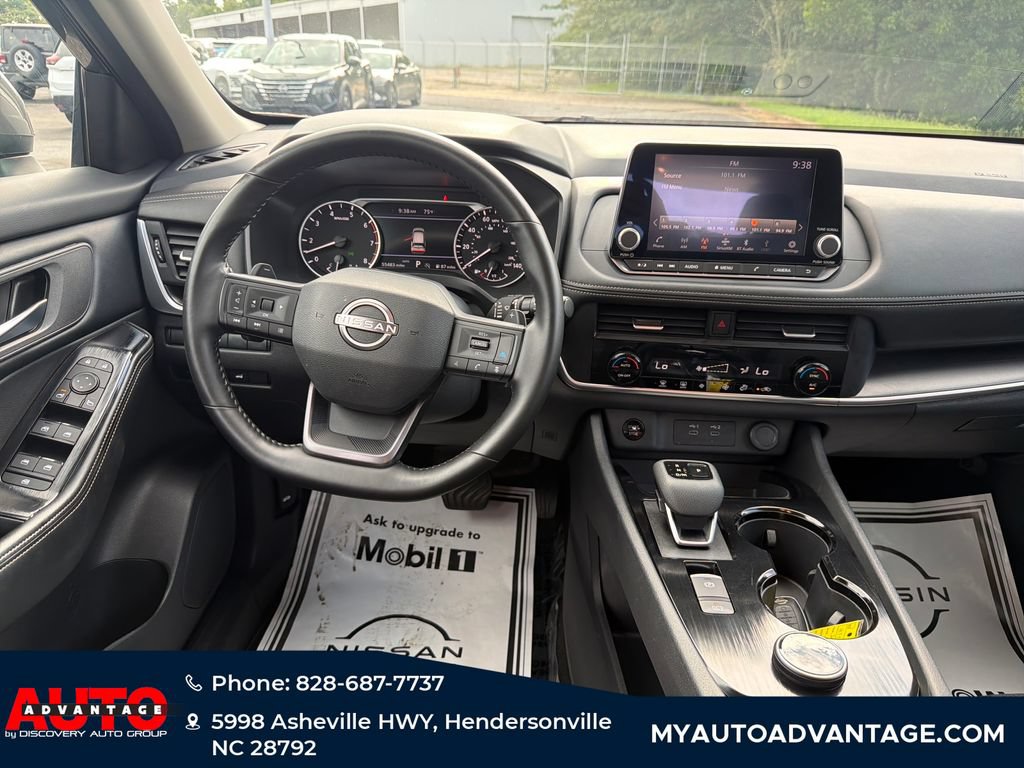 Used 2025 Nissan Rogue SV AWD/4WD image 30
