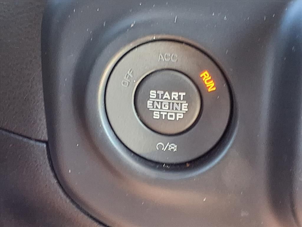 Used 2018 Jeep Wrangler Unlimited Sport image 19