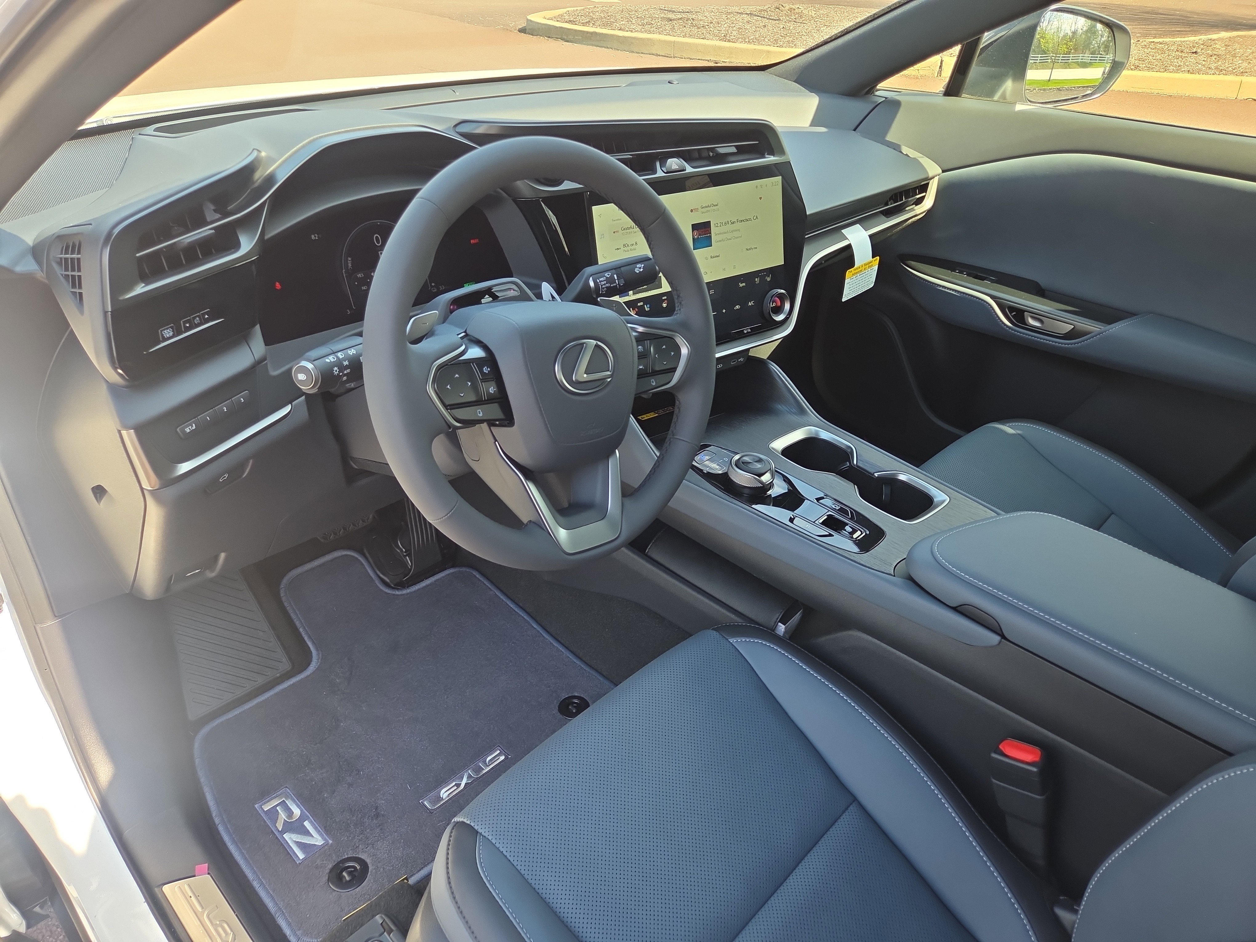 New 2026 Lexus RZ 450e AWD image 8