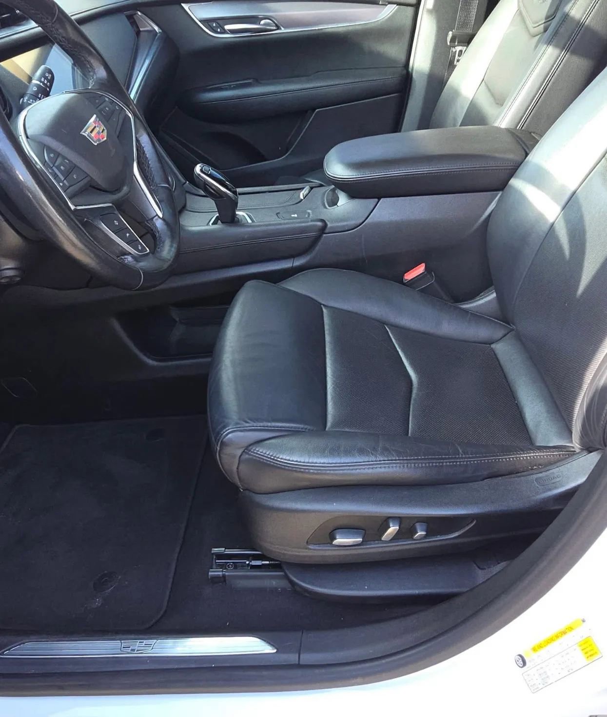 Used 2019 Cadillac XT5 Luxury image 9