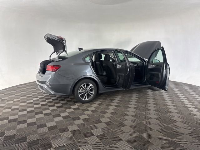 Used 2024 Kia Forte LXS image 16