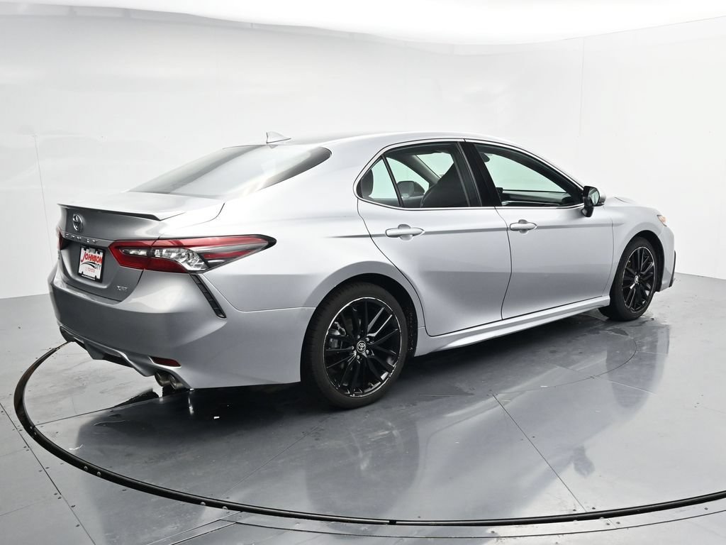 Used 2024 Toyota Camry XSE FWD image 8
