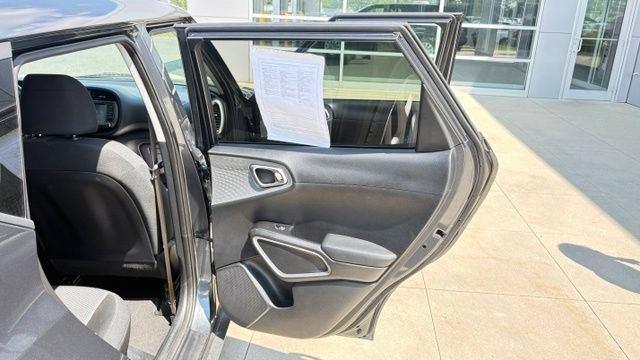 Used 2023 Kia Soul LX w/ Option Group 015 FWD image 30