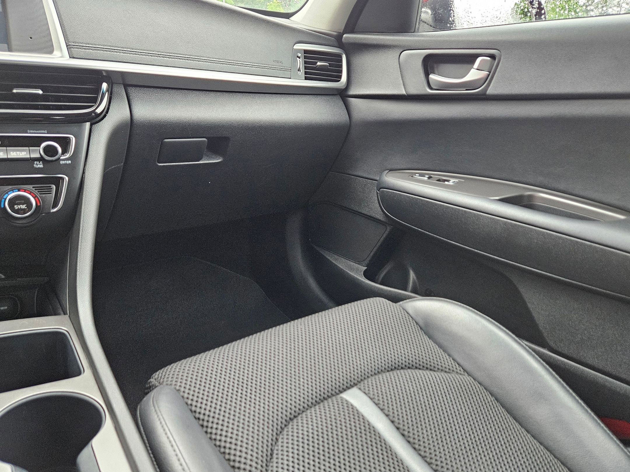Used 2019 Kia Optima S w/ S Panoramic Sunroof Package FWD image 11