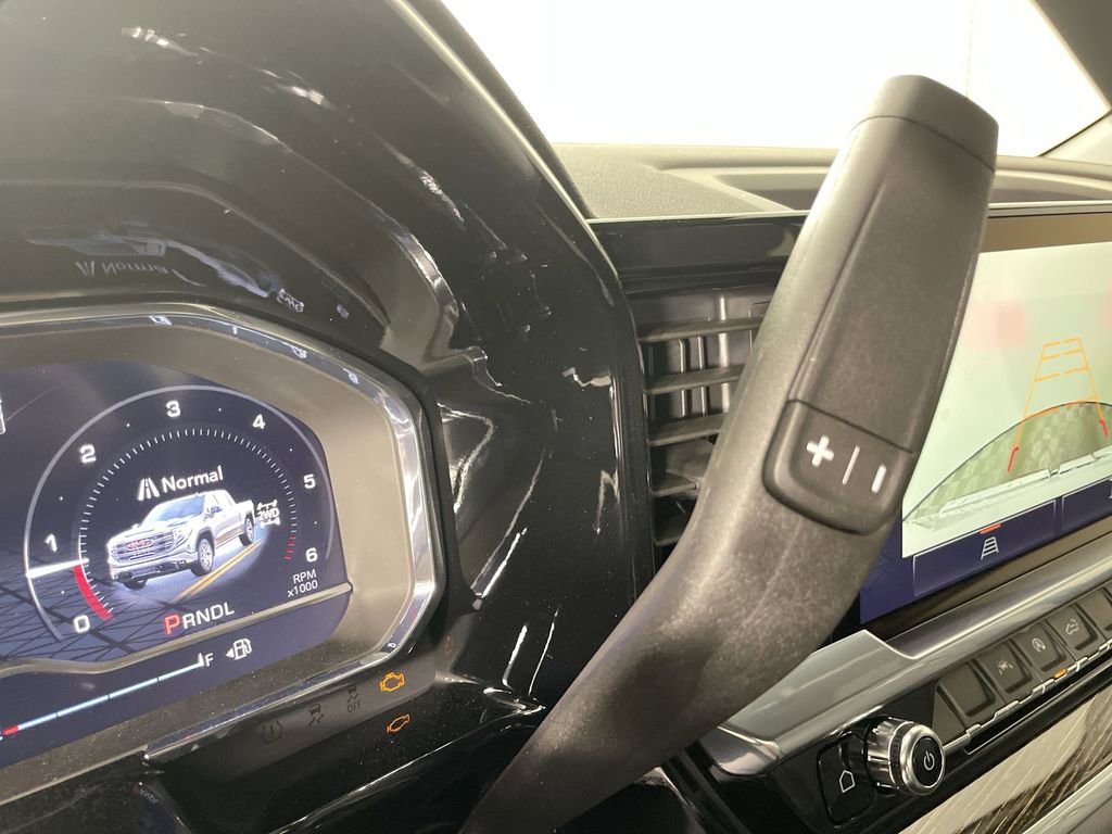 Used 2025 GMC Sierra 1500 SLE image 16