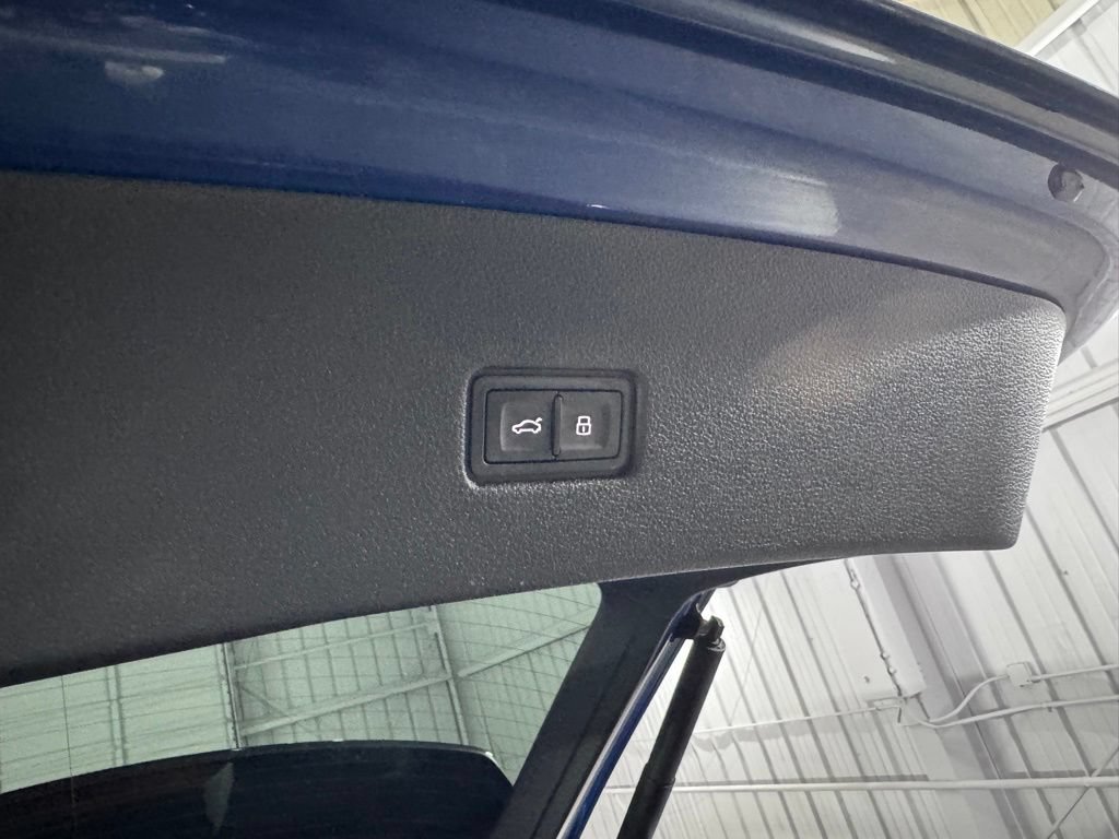 Used 2024 Audi SQ8 Premium Plus AWD/4WD image 56