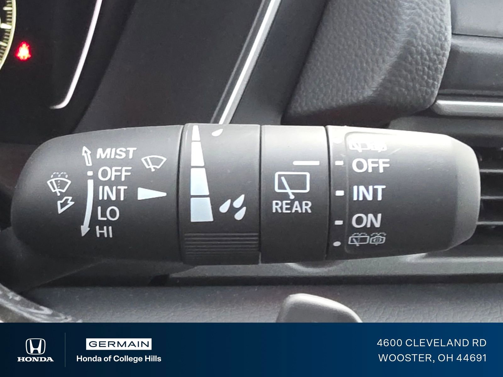 New 2025 Honda Pilot Touring image 18