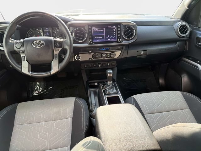 Used 2022 Toyota Tacoma TRD Sport w/ Technology Package RWD image 15