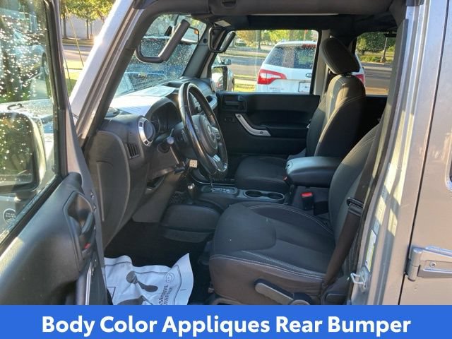 Used 2017 Jeep Wrangler Unlimited Sahara AWD/4WD image 19