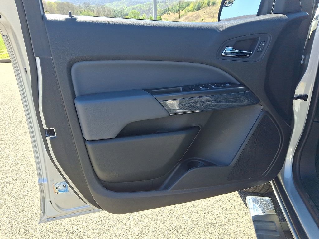 Used 2019 Chevrolet Colorado Z71 image 12