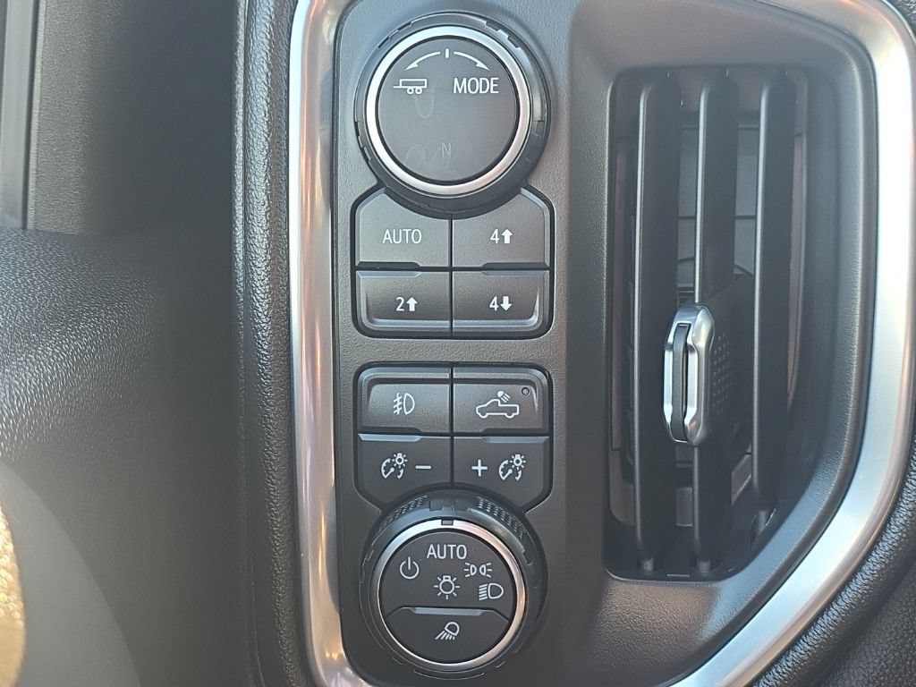 Used 2022 Chevrolet Silverado 3500 High Country AWD/4WD image 26