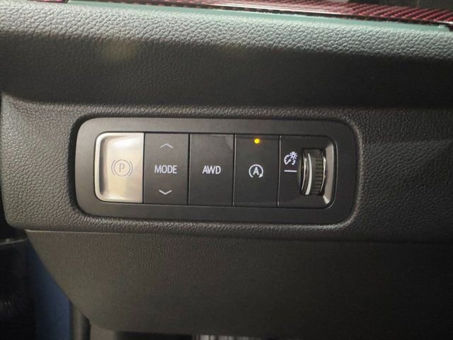 Used 2024 Chevrolet Traverse RS w/ LPO, Floor Liner Package image 28