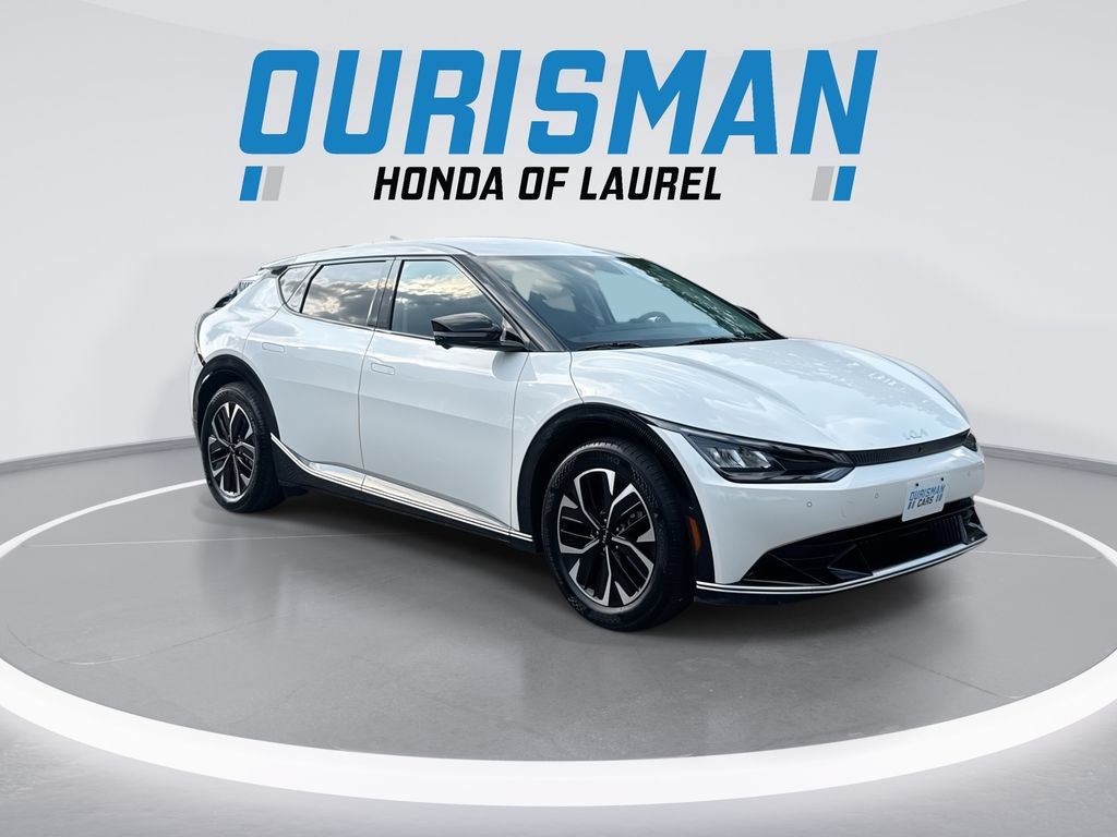 Used 2024 Kia EV6 Wind w/ Wind Technology Package AWD/4WD image 2