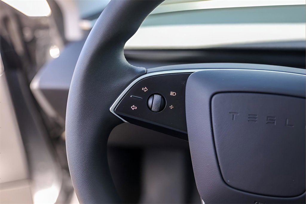 Used 2024 Tesla Model 3 Standard Range image 13